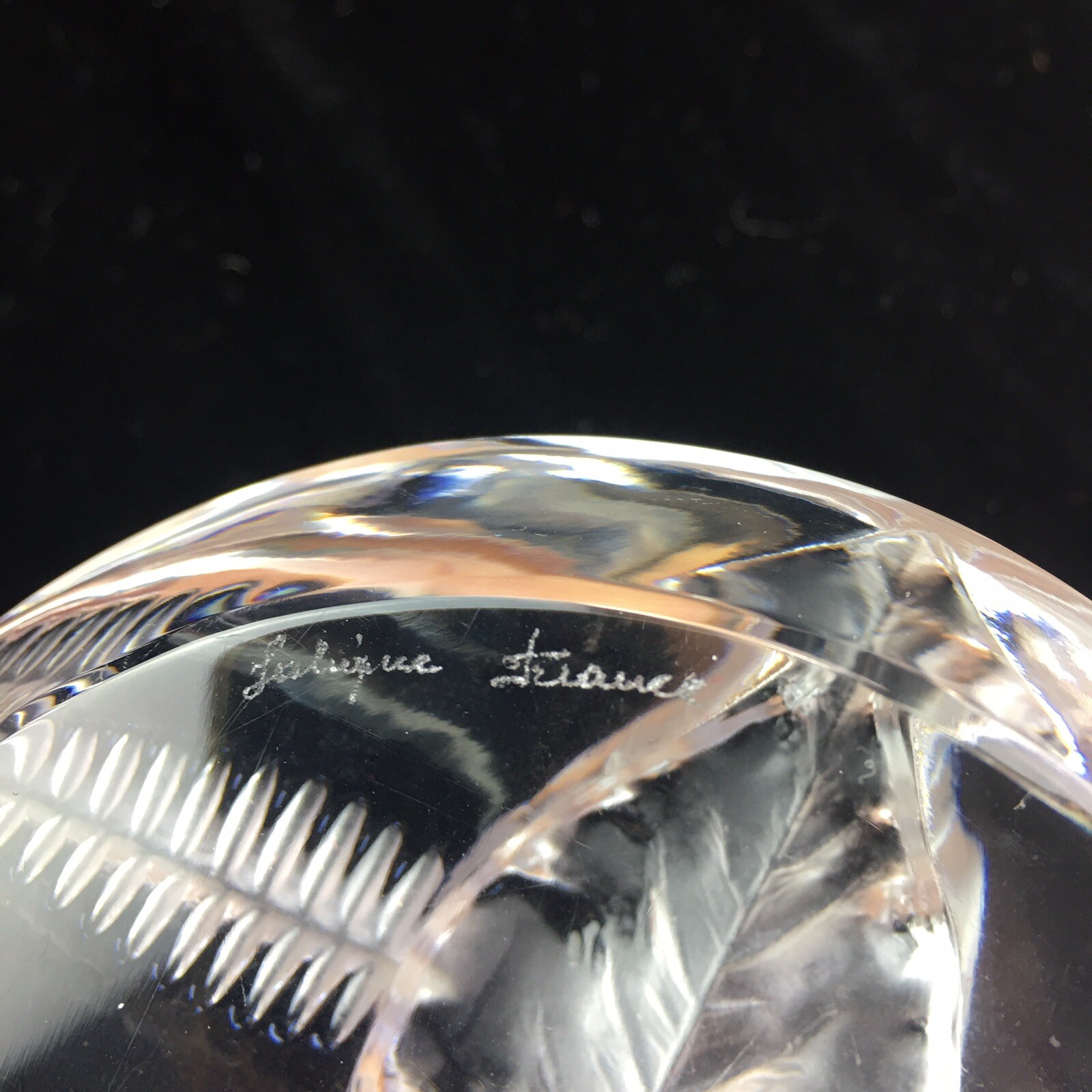 LALIQUE France VINCENNES Leaf Oval Clear CRYSTAL Paperweight Vintage Has FLAW
