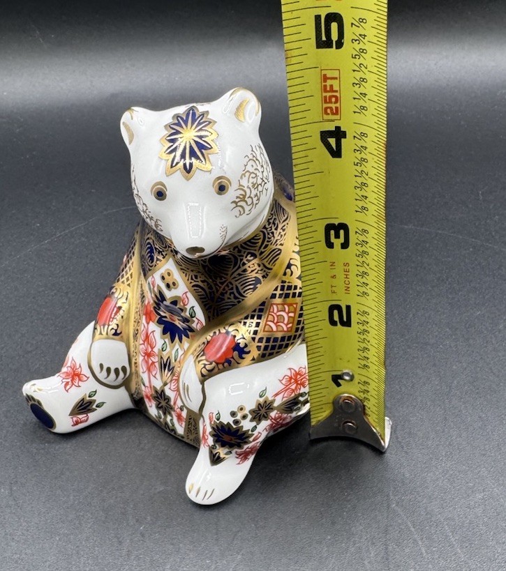 Royal Crown Derby Old Imari Honey Bear Paperweight 22k Gold Bone China *READ