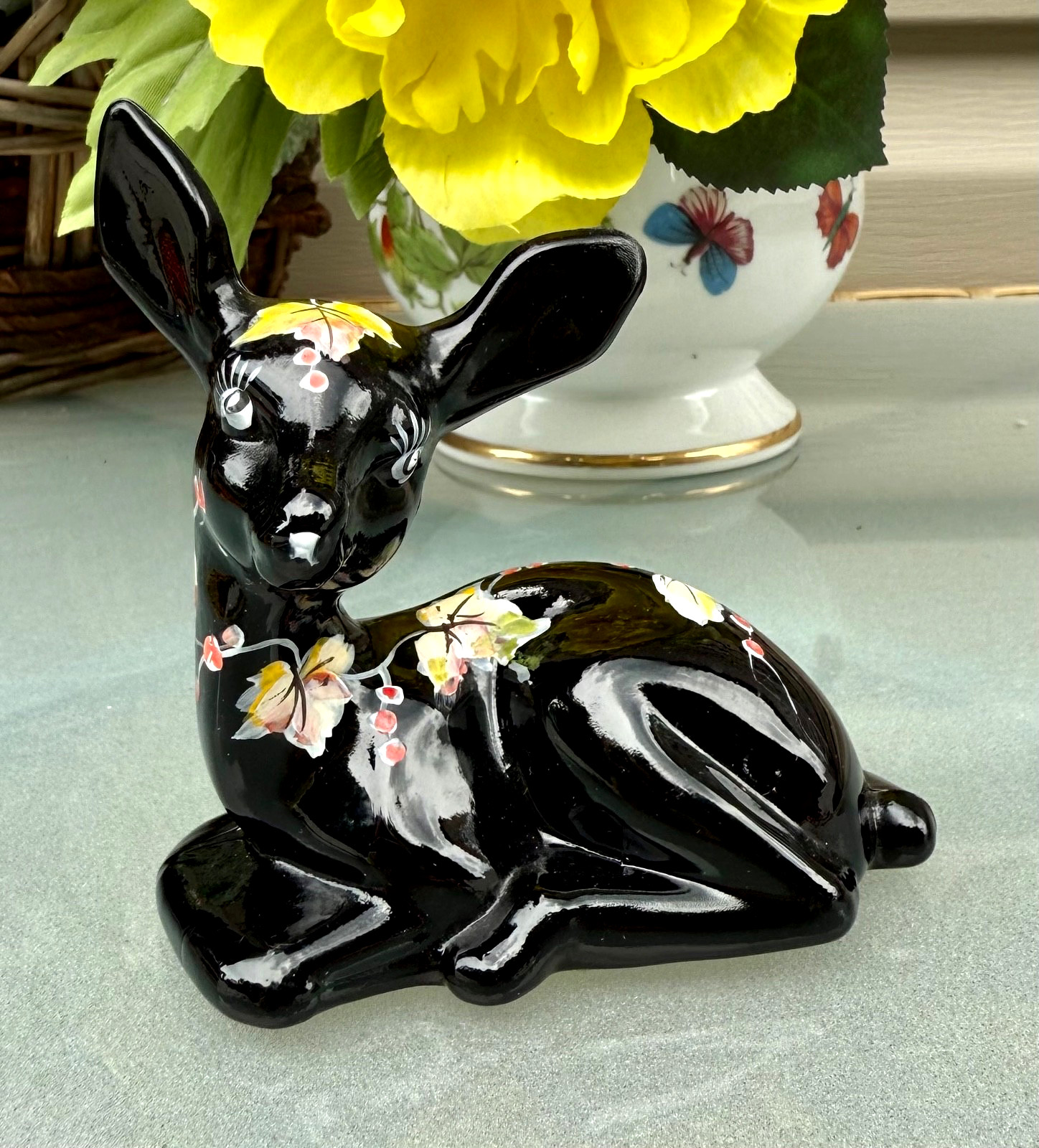 LOUISE PIPER Fenton*GLOSSY EBONY AUTUMN LEAVES & BERRIES FAWN FIGURINE**10-28-85