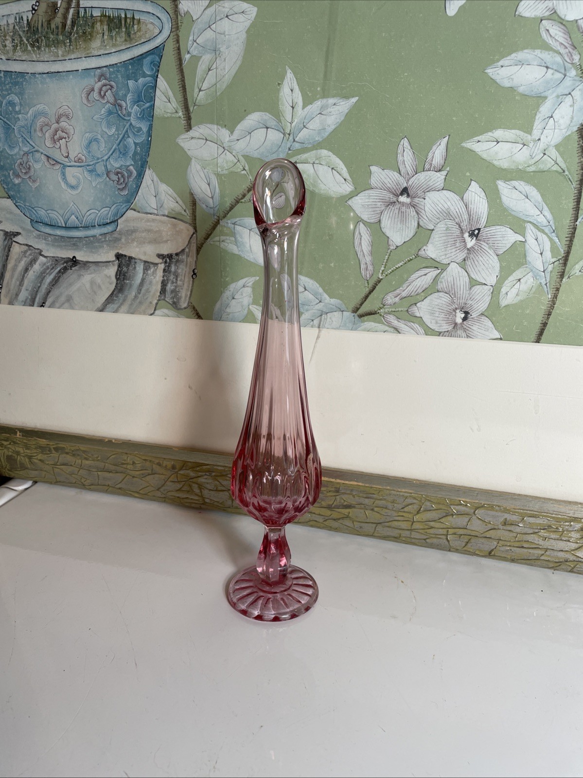 Vtg MCM Fenton Thumbprint Colonial Pink Footed Swung Bud Rose Flower Vase 10.5″