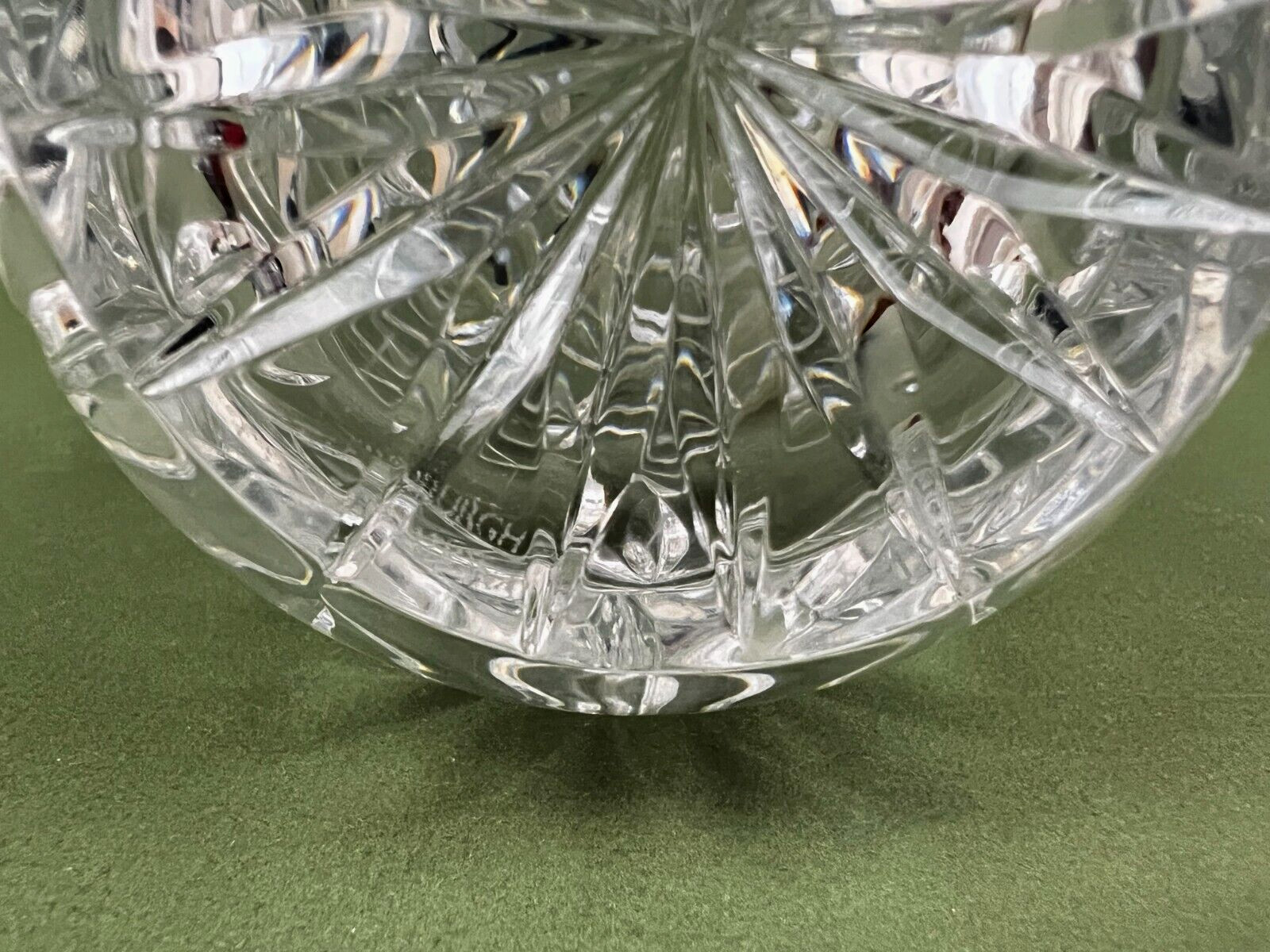 Edinburgh International Signed Duet Cross Cut Crystal Glass Flower Vase 7”