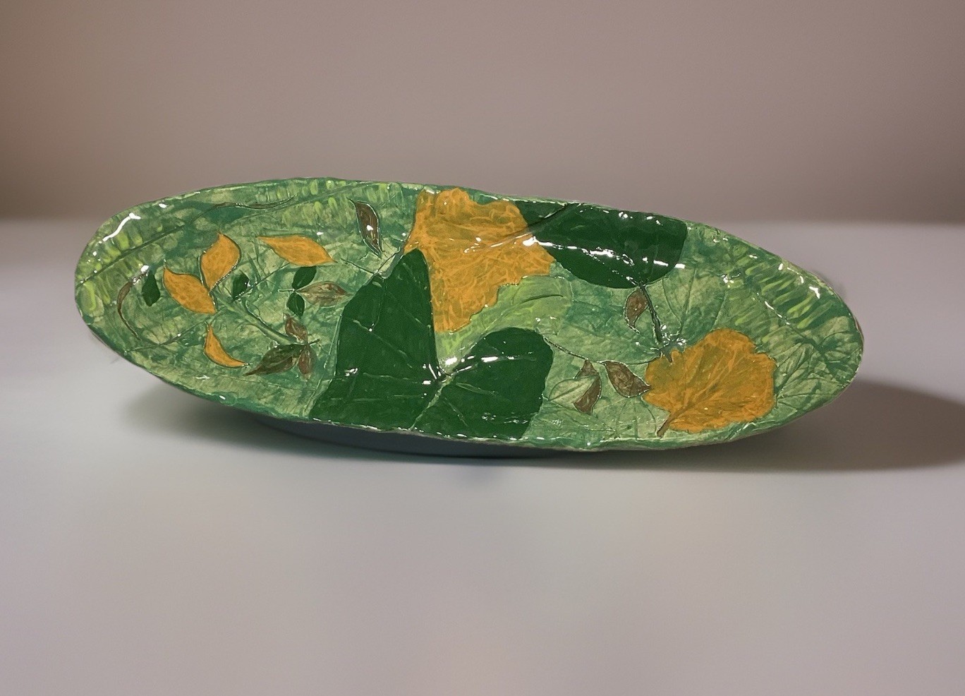 19×6.5×1″ Signed Studio Art Pottery Platter 2005 Greens Nature Leaves Low Relief