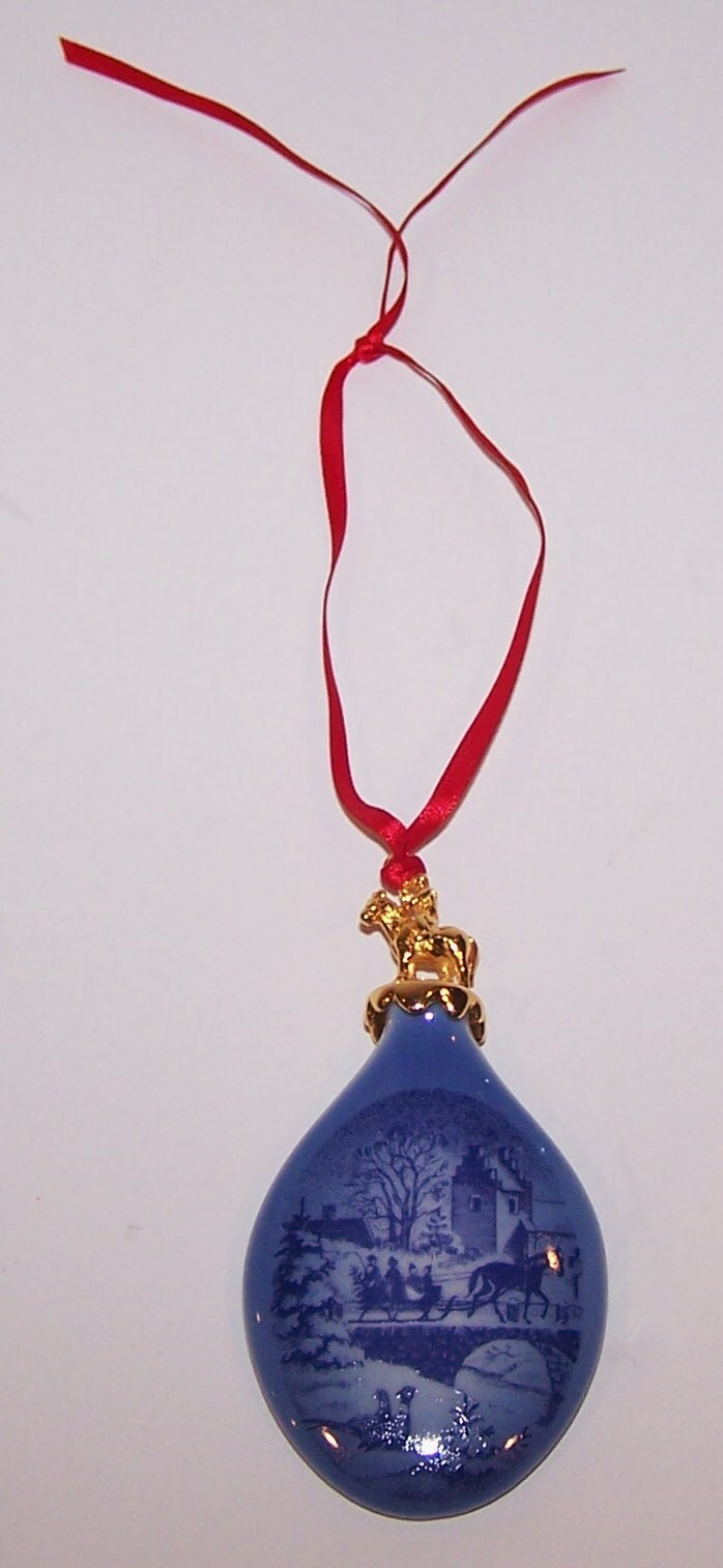 LOVELY 1999 ROYAL COPENHAGEN DENMARK SLEIGH RIDE CHRISTMAS DROP ORNAMENT IN BOX