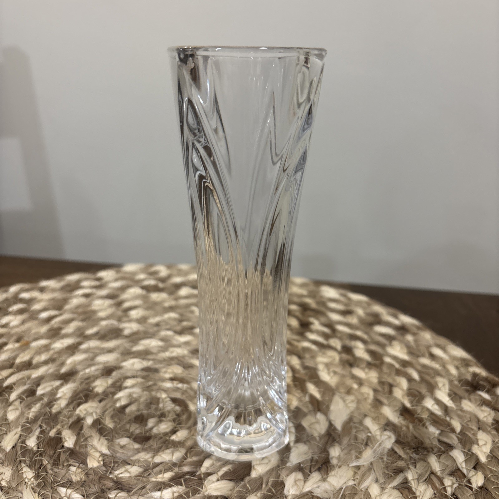 Cristal D’Arques Chatelet 24% Lead Crystal Bud Vase. Made in France 6.75 inches