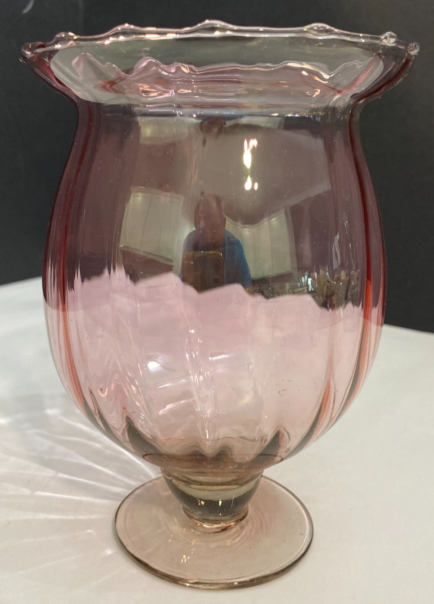 Vintage Hand Blown Pink Glass Vase 6 inches tall 4.1/4 inches wide