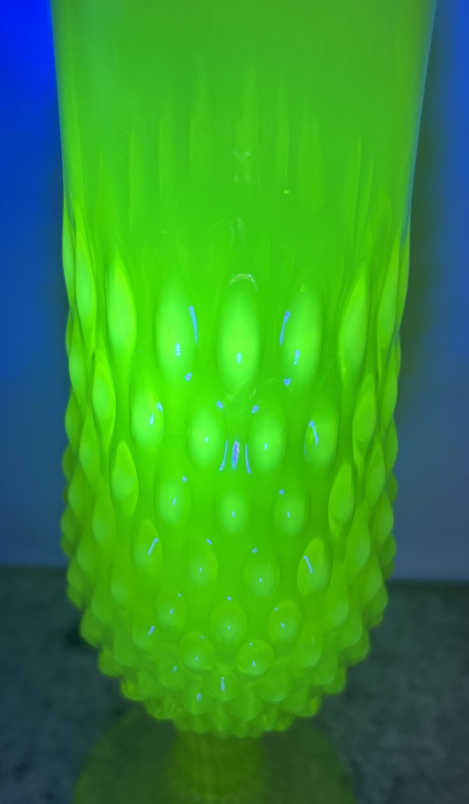 Beautiful Fenton Art Glass Uranium Green Opalescent Hobnail Swung Vase 13”-H