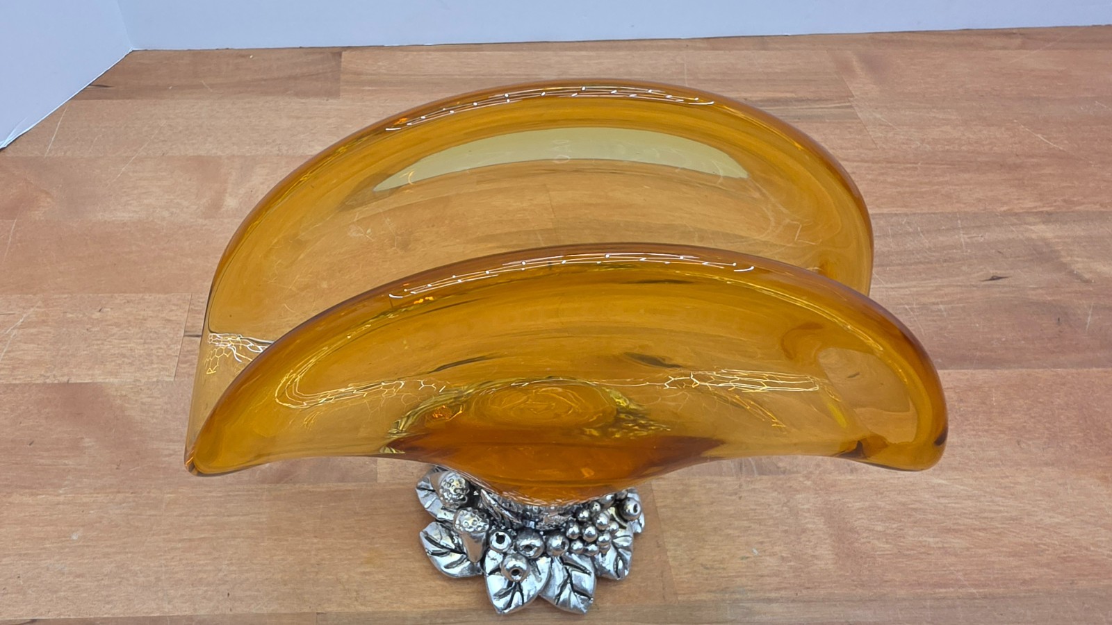 Murano Amber Elegant Napkin Holder Fruit Base