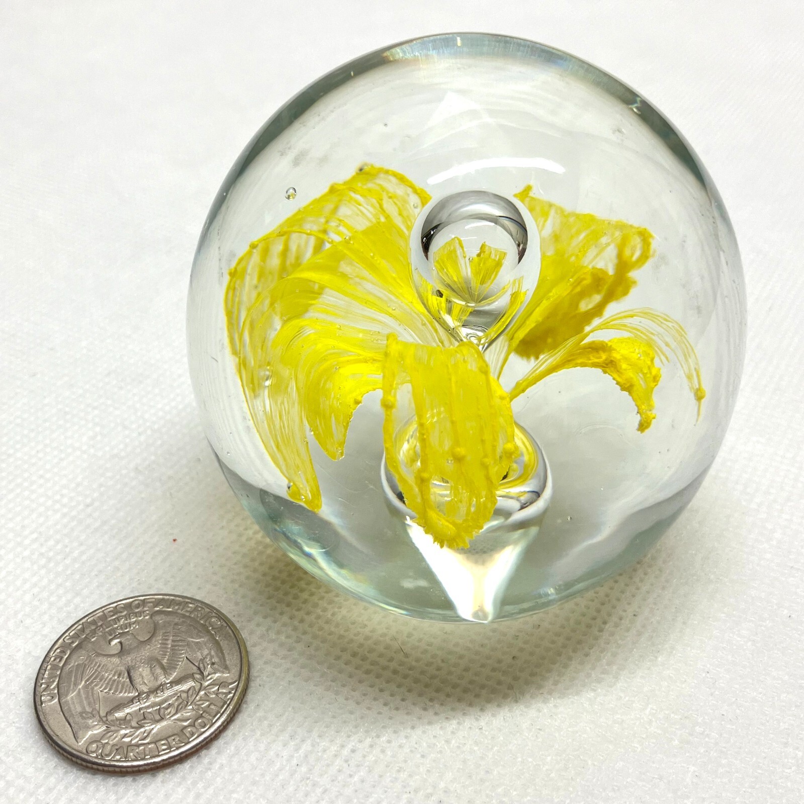 Art Glass Hand Blown Floral Yellow Daffodil Bubble Paperweight Polished Bottom