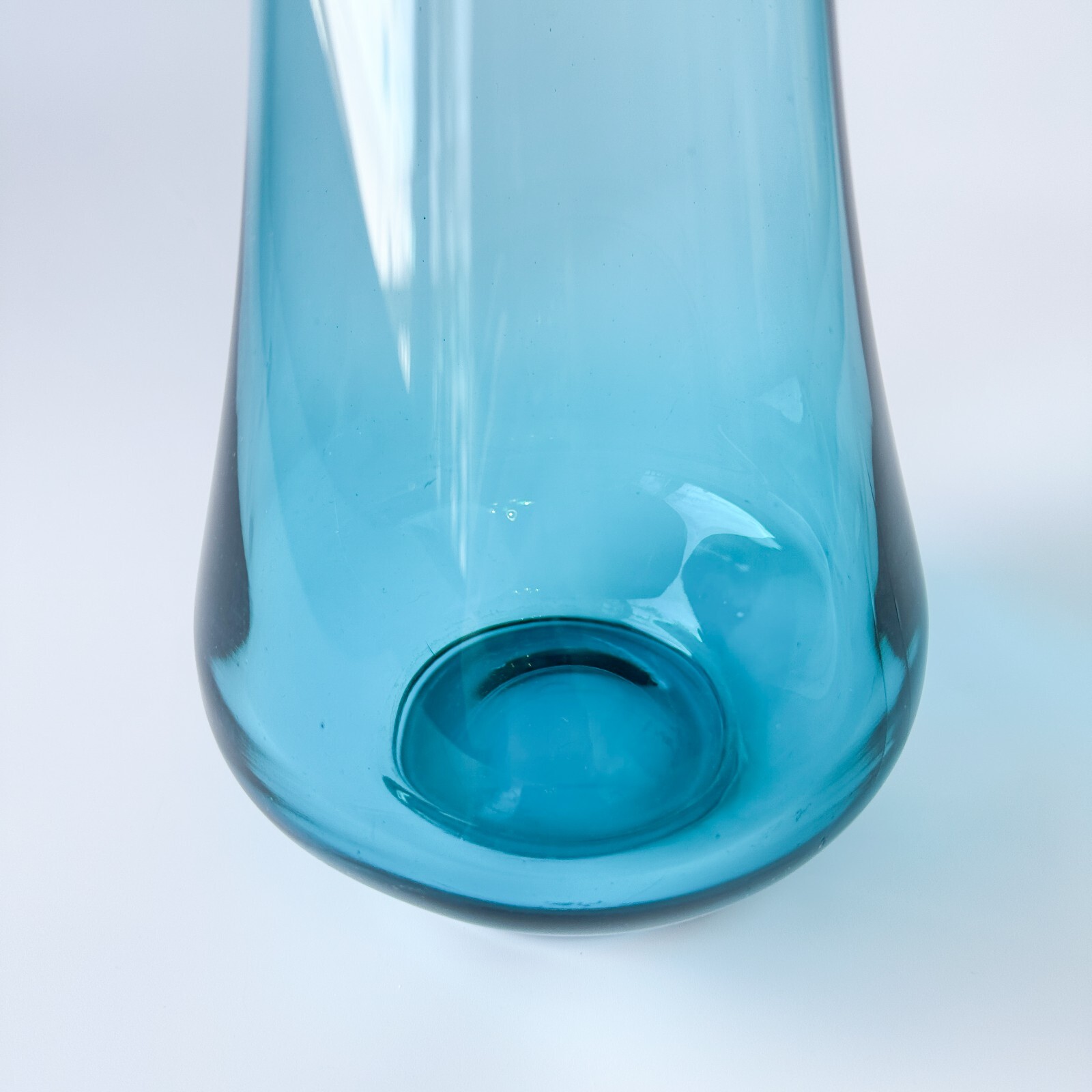LE Smith Peacock Blue Swung Vase Fat Bottom Smoothie Simplicity Vtg MCM 23.5″