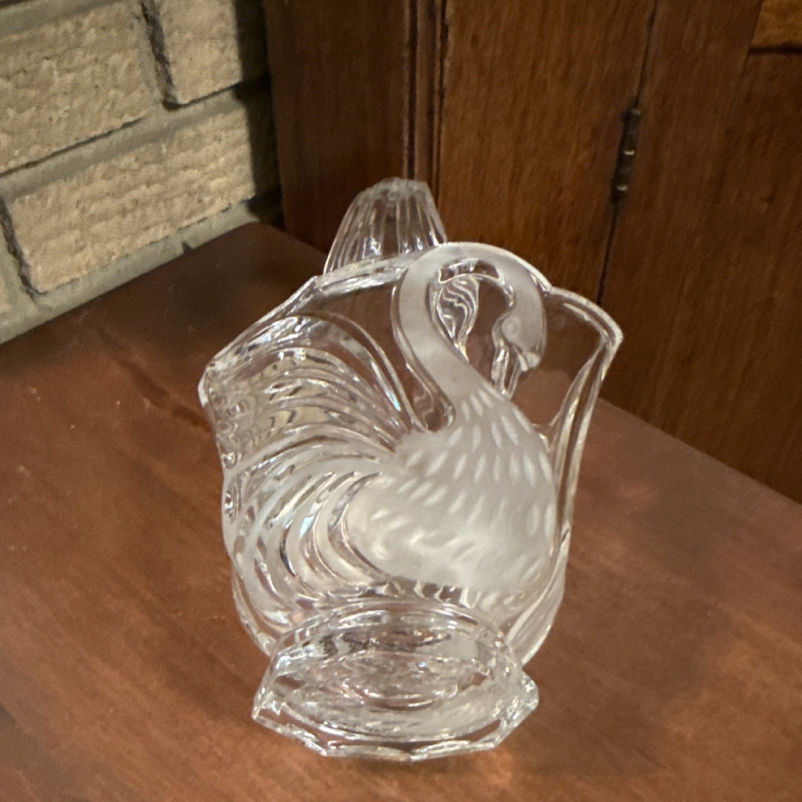 Crystal Clear Industries frosted swan basket, 24% lead crystal.