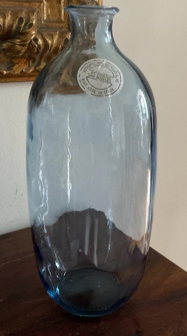 Wonderful Vidrios San Miguel handmade 100% recycled glass blue vase
