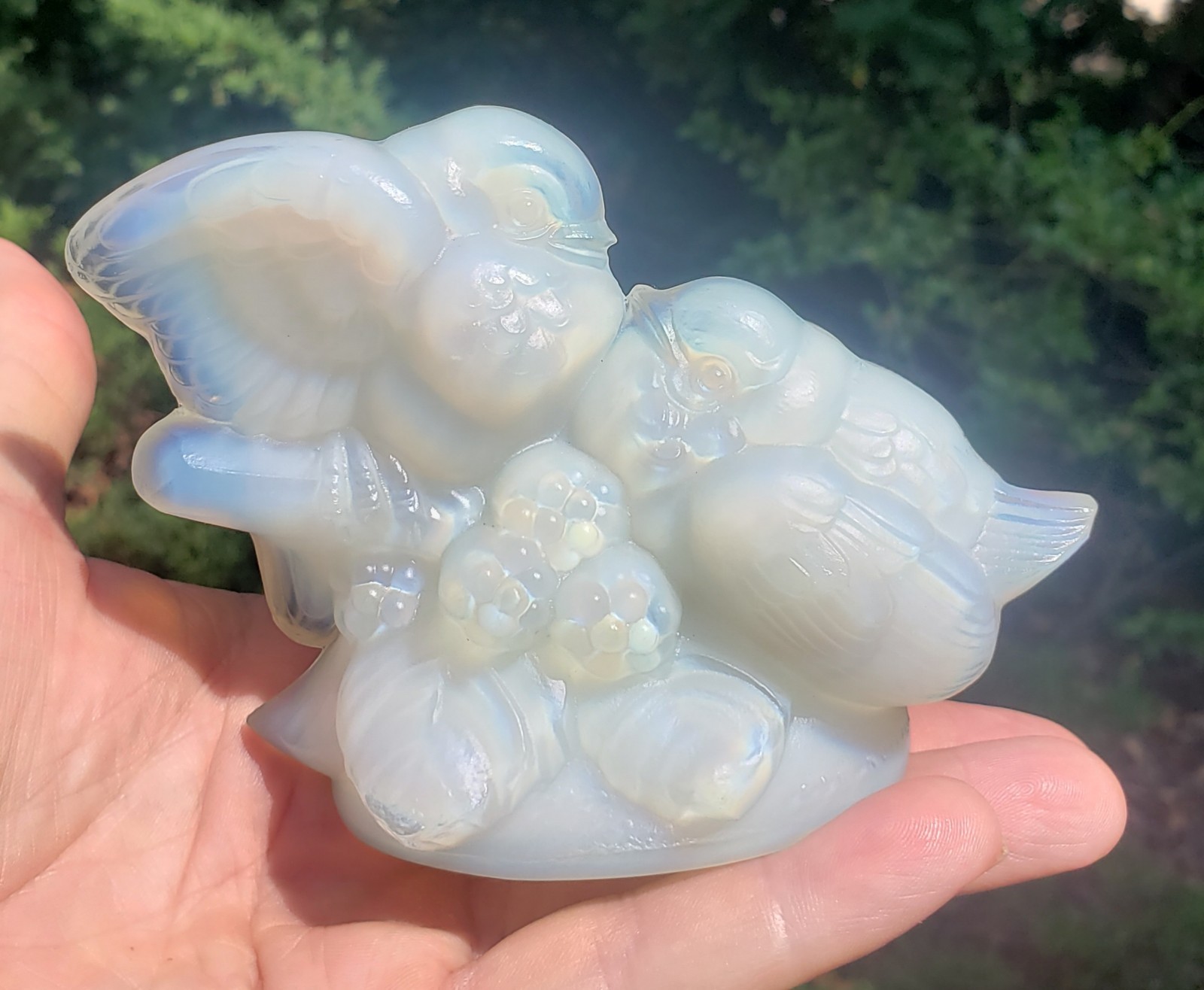 Sabino France “Les Deux Coeurs” Cluster of Two Love Birds Opalescent Art Glass