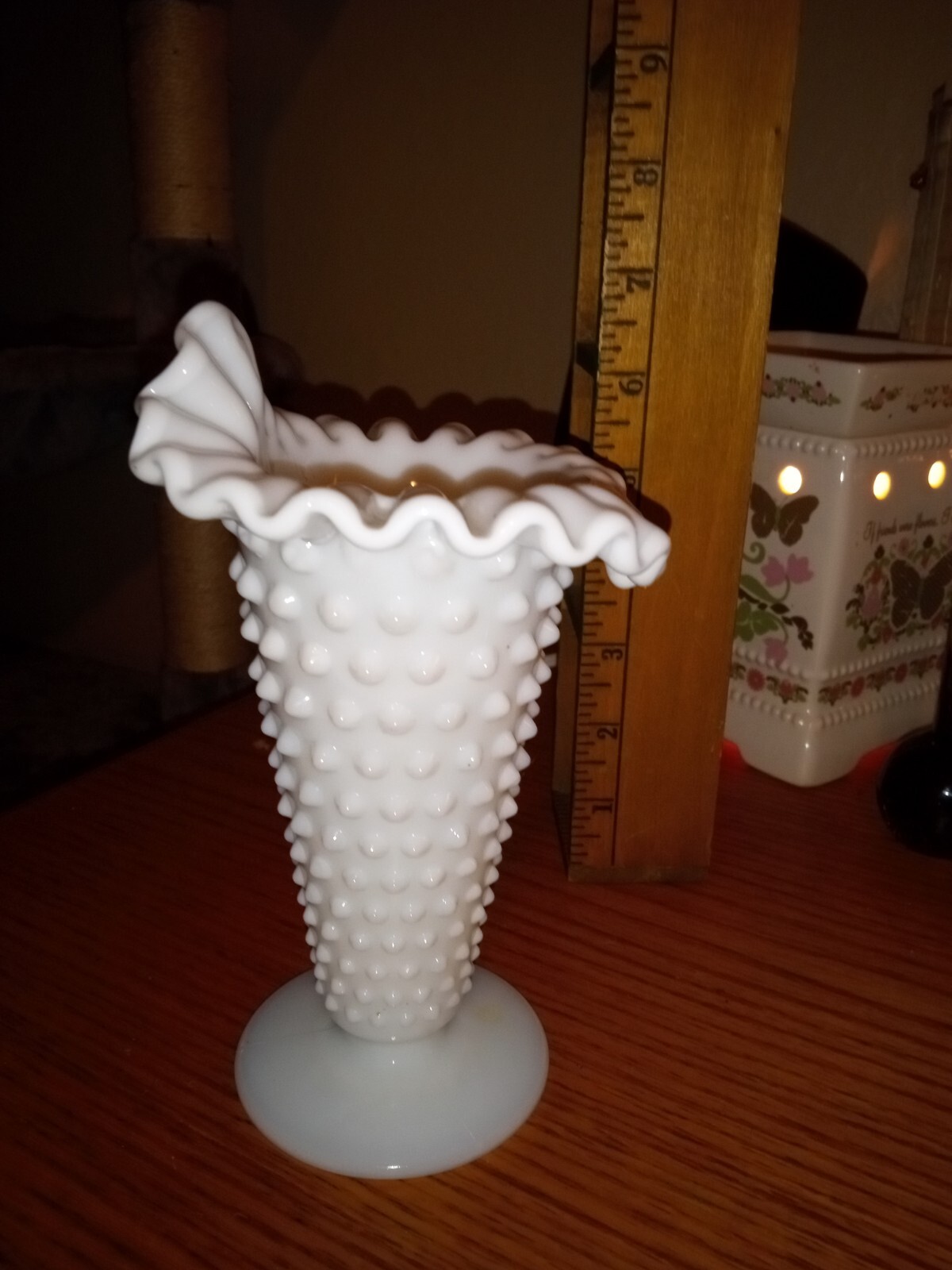 Fenton Milk Glass Hobnail Vase 6 1/2 Inches Tall No Chips Or Cracks