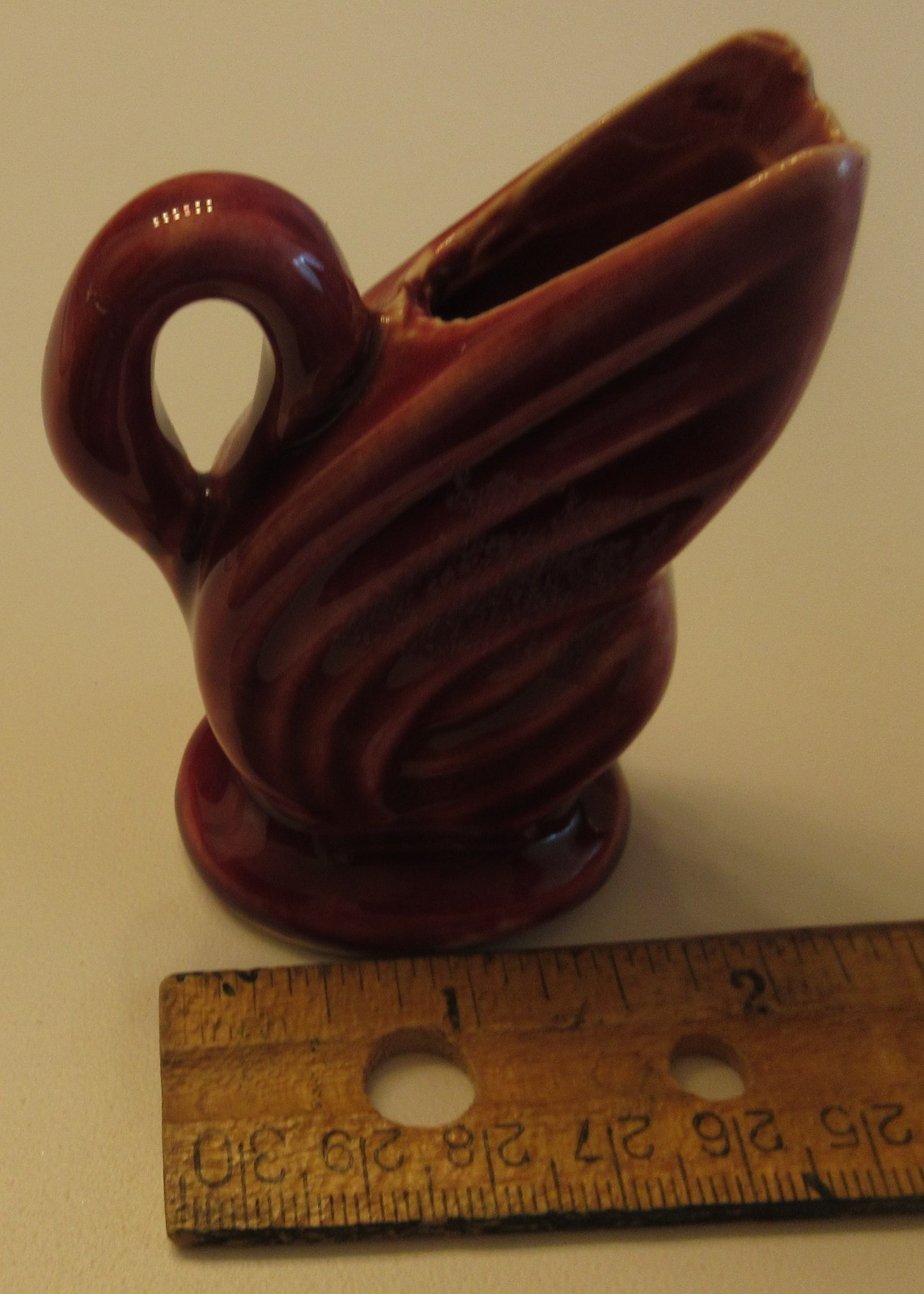 Vintage Shawnee Pottery Miniature Vase Swan w/ Raised Wings Burgundy No Chips