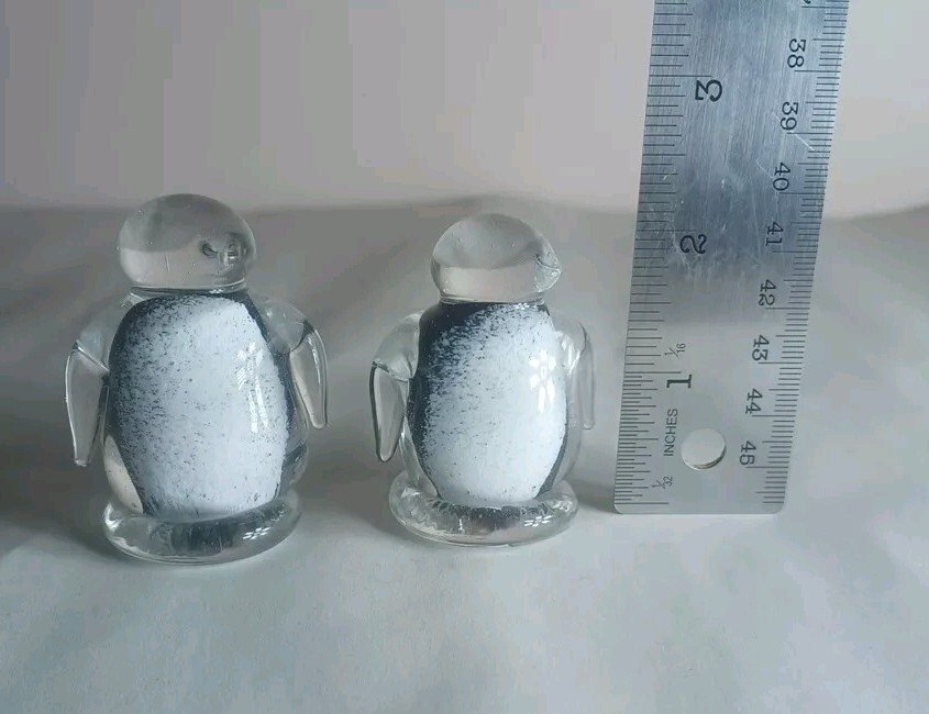 Set Of 2 Penguin Art Glass Miniature Paperweight Figurine Clear Black White 2”