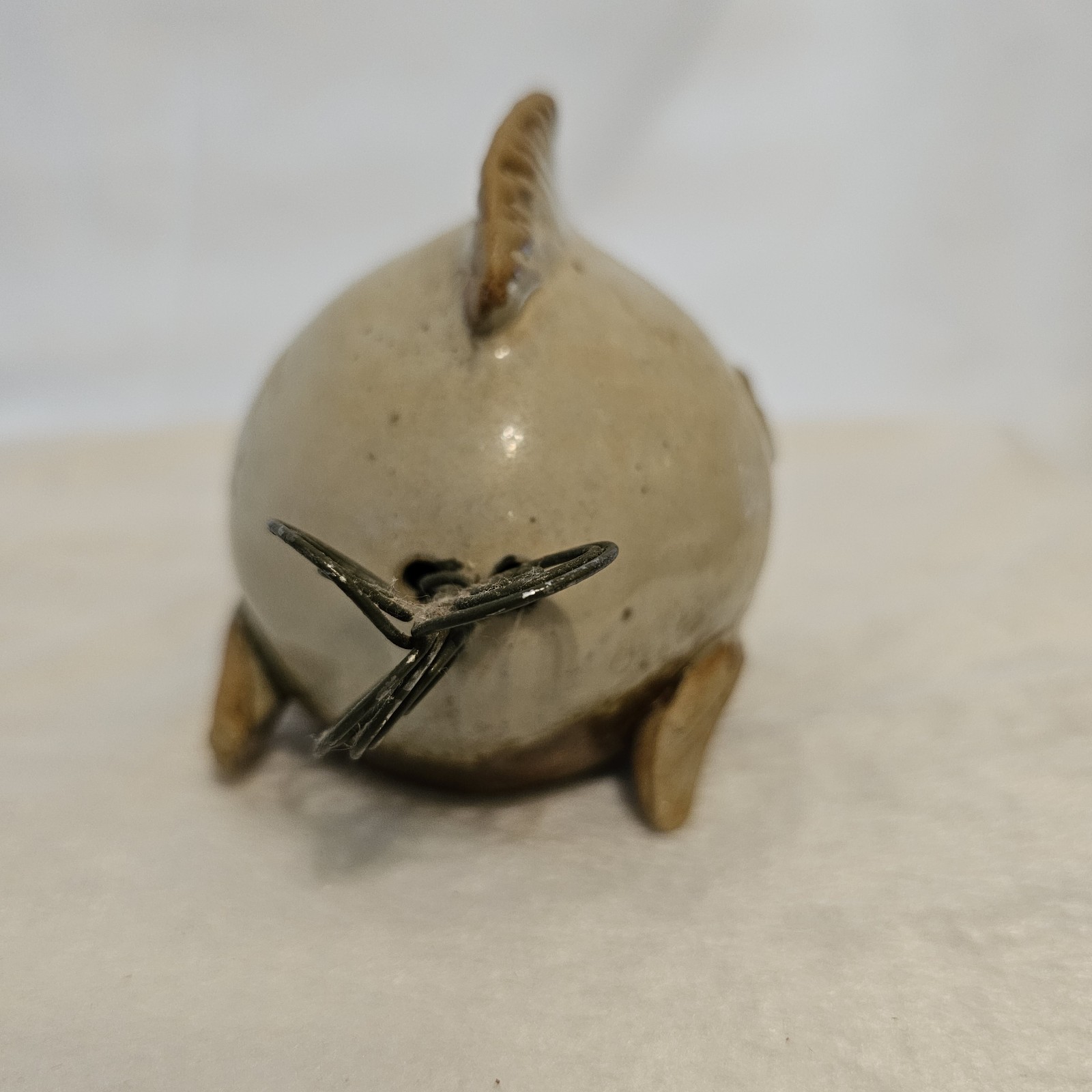 Blow Fish Art Pottery Decor With Metal Back Fin 3.5×4.5 Inches. Shelf Sitter.