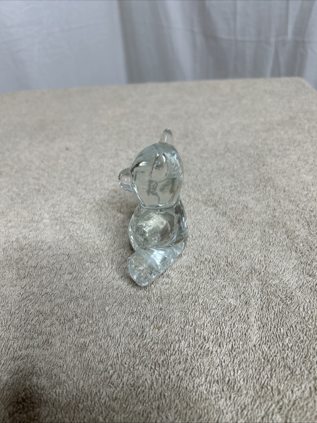 Vintage Clear Glass Sitting Teddy Bear Paperweight Art Glass 3.5″ 001-703