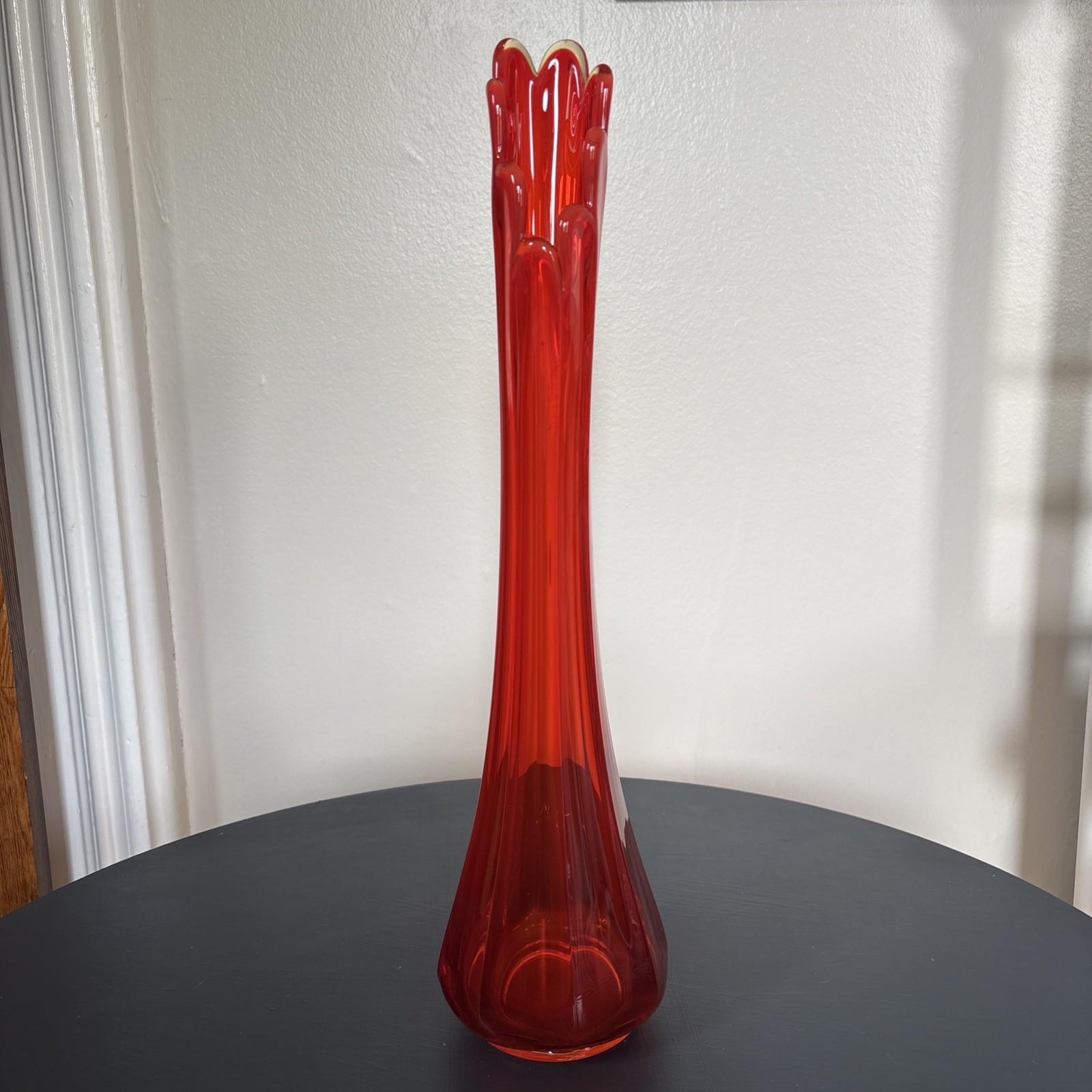 Vtg MCM LE Smith Amberina Panel Swung Glass Vase 16 inches 1960-70’s