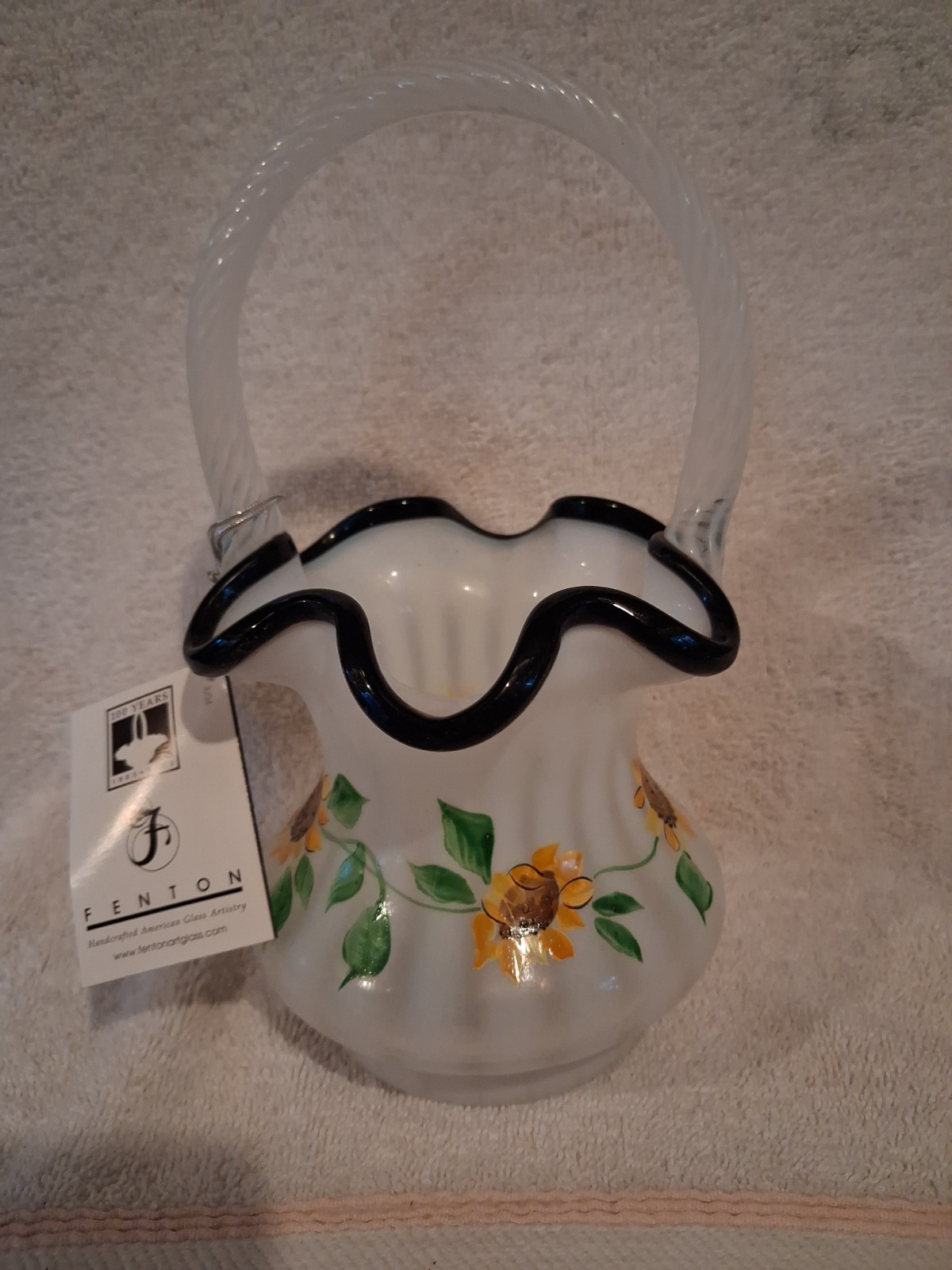 FENTON 100TH ANN Optic Glass Basket SEAN SIGNATURE 2005 Sunflowers Bee