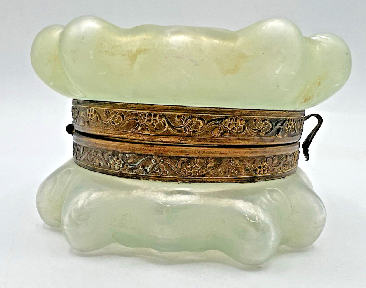 Wavecrest Hinged Dresser Box-Baroque Mold-Green Crystal With Pink Floral