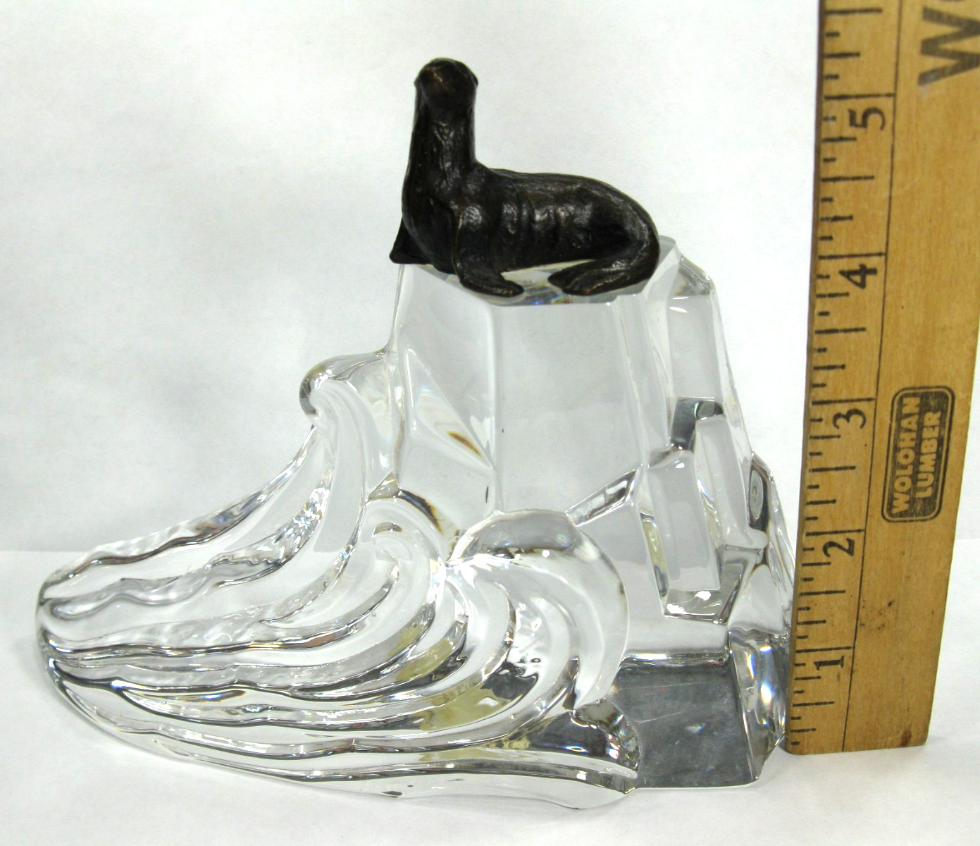 Vinardi Full Lead Crystal Glass w/ Bronze Seal on Top Figure Sculpture 1982