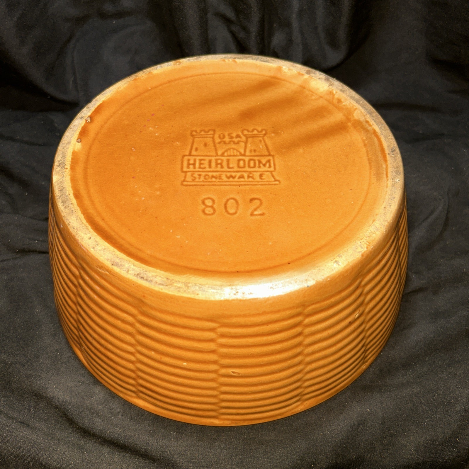 Vintage Heirloom Covered Baker/Roaster #803 Oven Safe Basketweave Pattern
