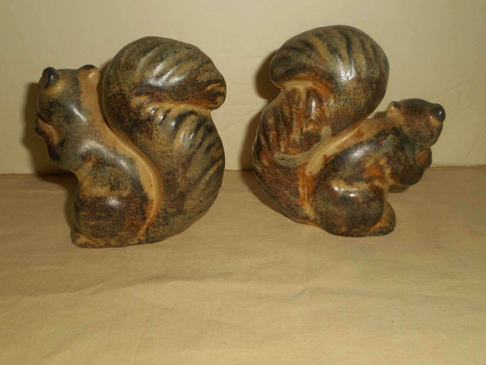 Vintage Pottery SQUIRREL Figurines 2 MISTLETOE Christmas Shop Wickford RI Labels
