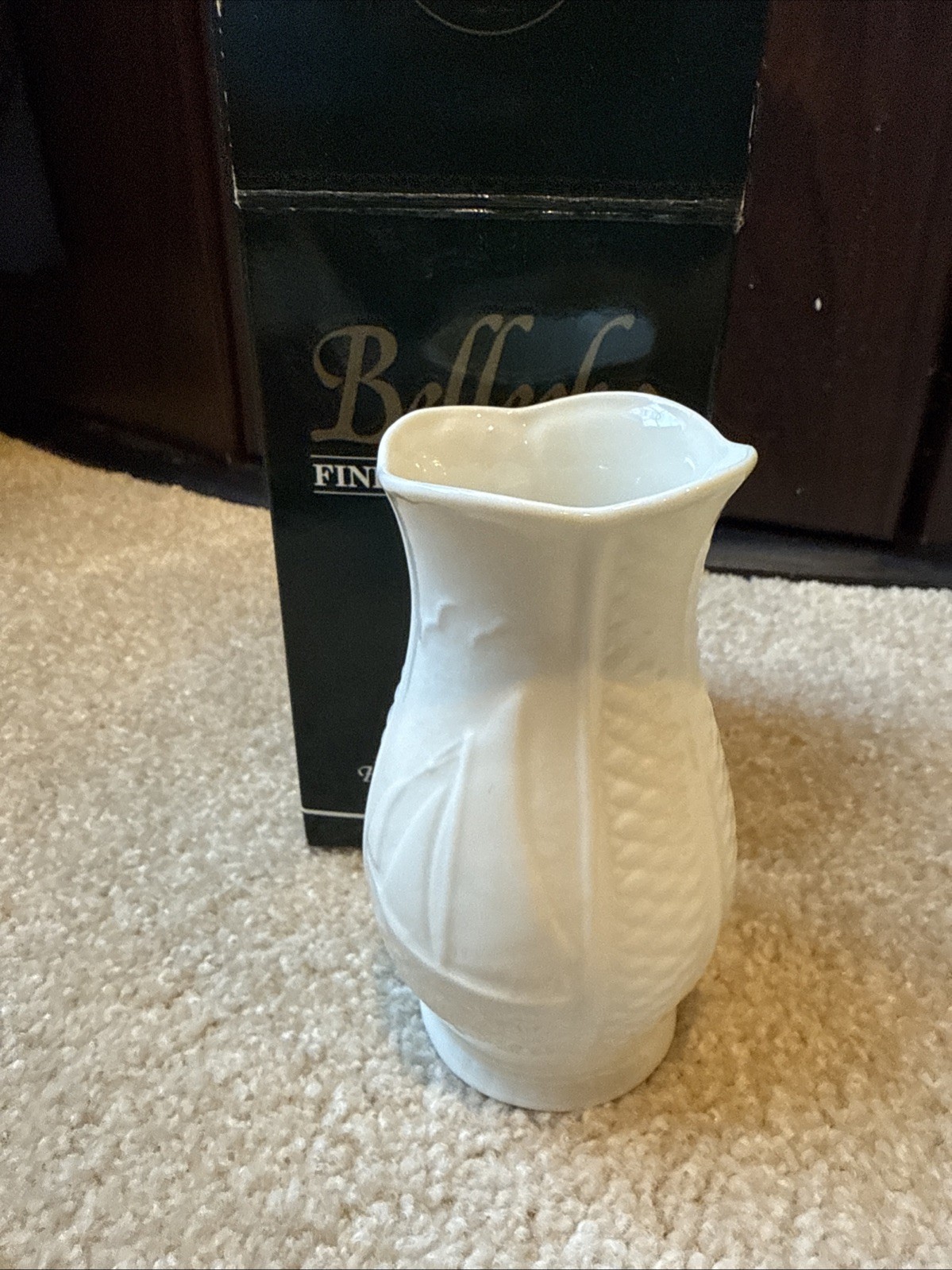 Belleek Collectors Society Fine Parian China – Galway Heritage Center Spill NIB
