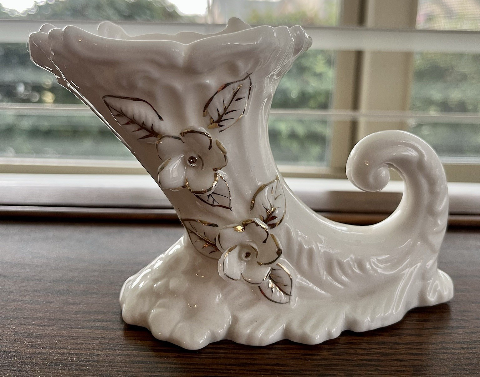 White/Gold Ceramic Cornucopia Vase, Floral Pattern, Glossy Finish, Japan, 4 in