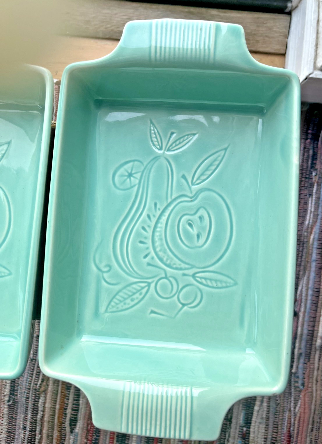 VTG Shawnee Apple & Pear Baking Dishes Set 2 Art Deco Kitchenware Aqua USA