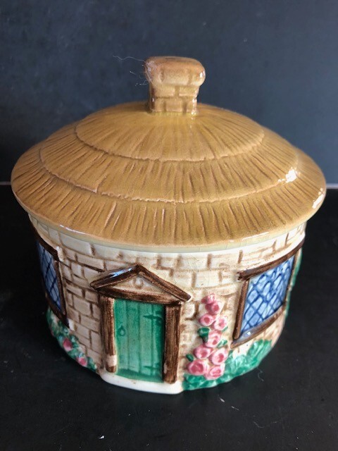 Vintage Sylvac Staffordshire England Cottage Collection Lidded Box
