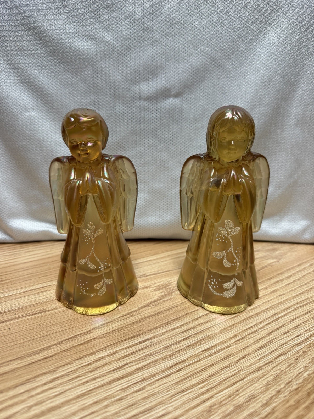 VNTG Fenton Gold iridescent Hand Painted Praying Angel Figurines Set Signed