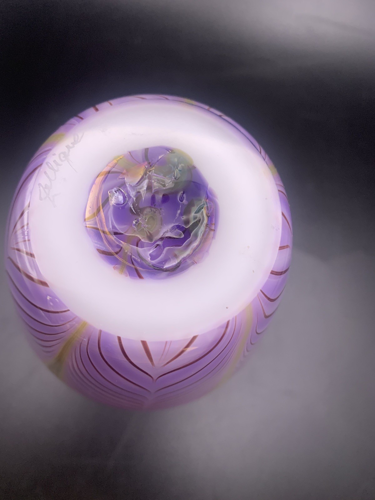 Zellique Art Glass Vase Pulled Feather Design