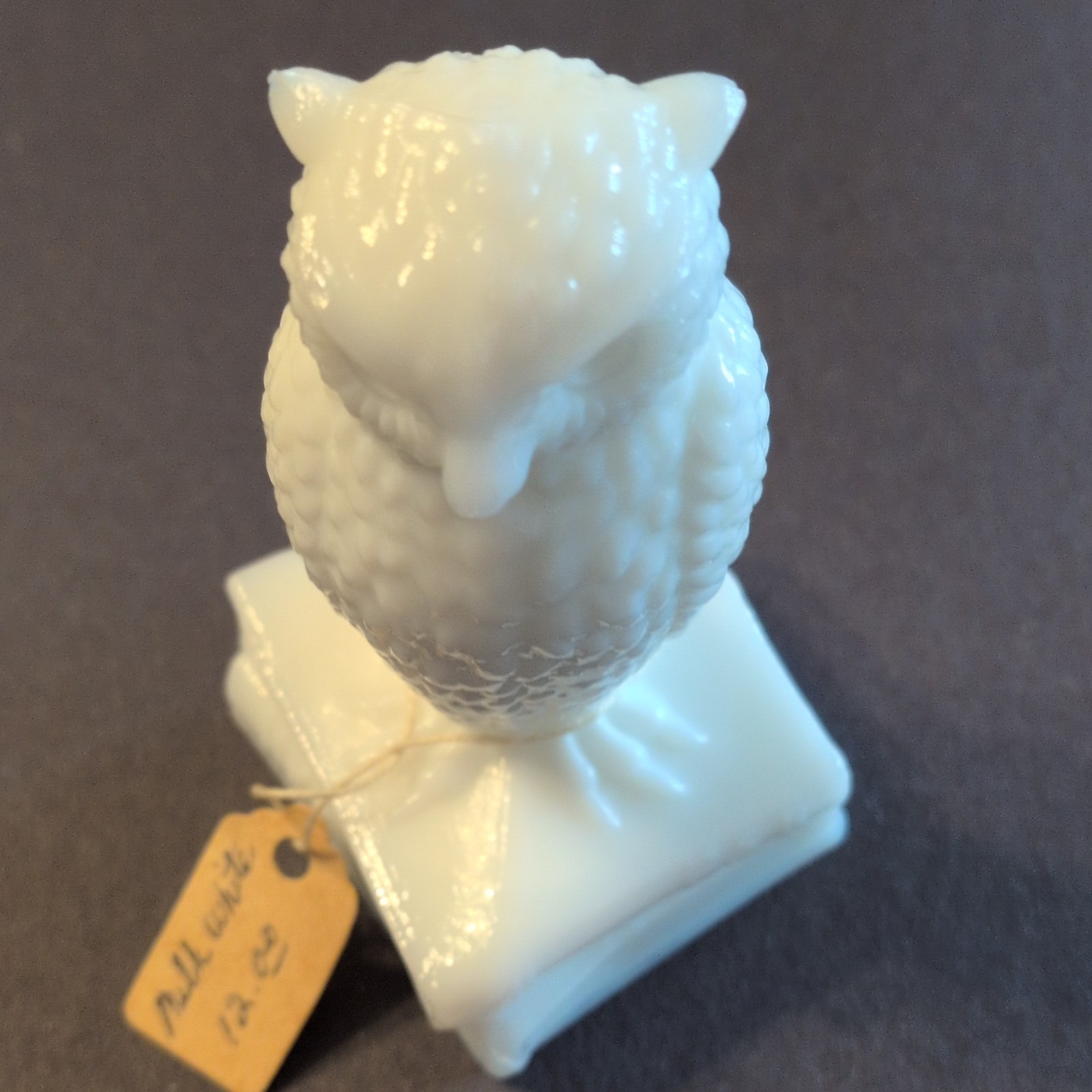 Degenhart Wise Ole Owl White Milk Glass Decorative Figurine Books Theme