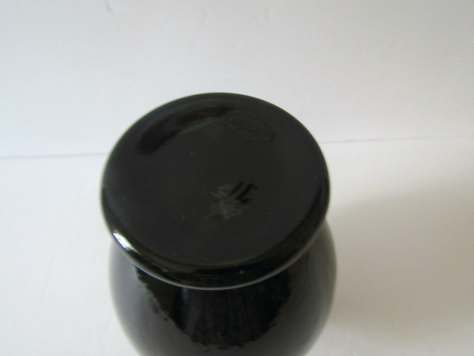 Fenton Art Glass 1980s Black Amethyst 6 1/2″ Tall Round Plain Vase Unpainted