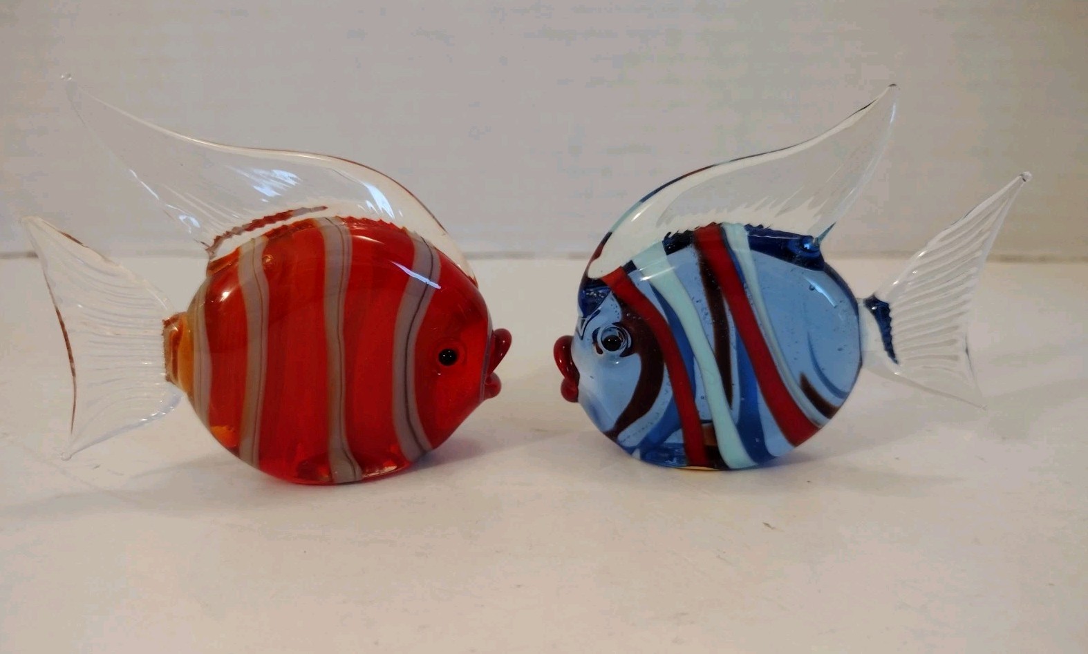 2 Beautiful Murano Italy Art Glass Angel Fish 2.5″ x 2.25″
