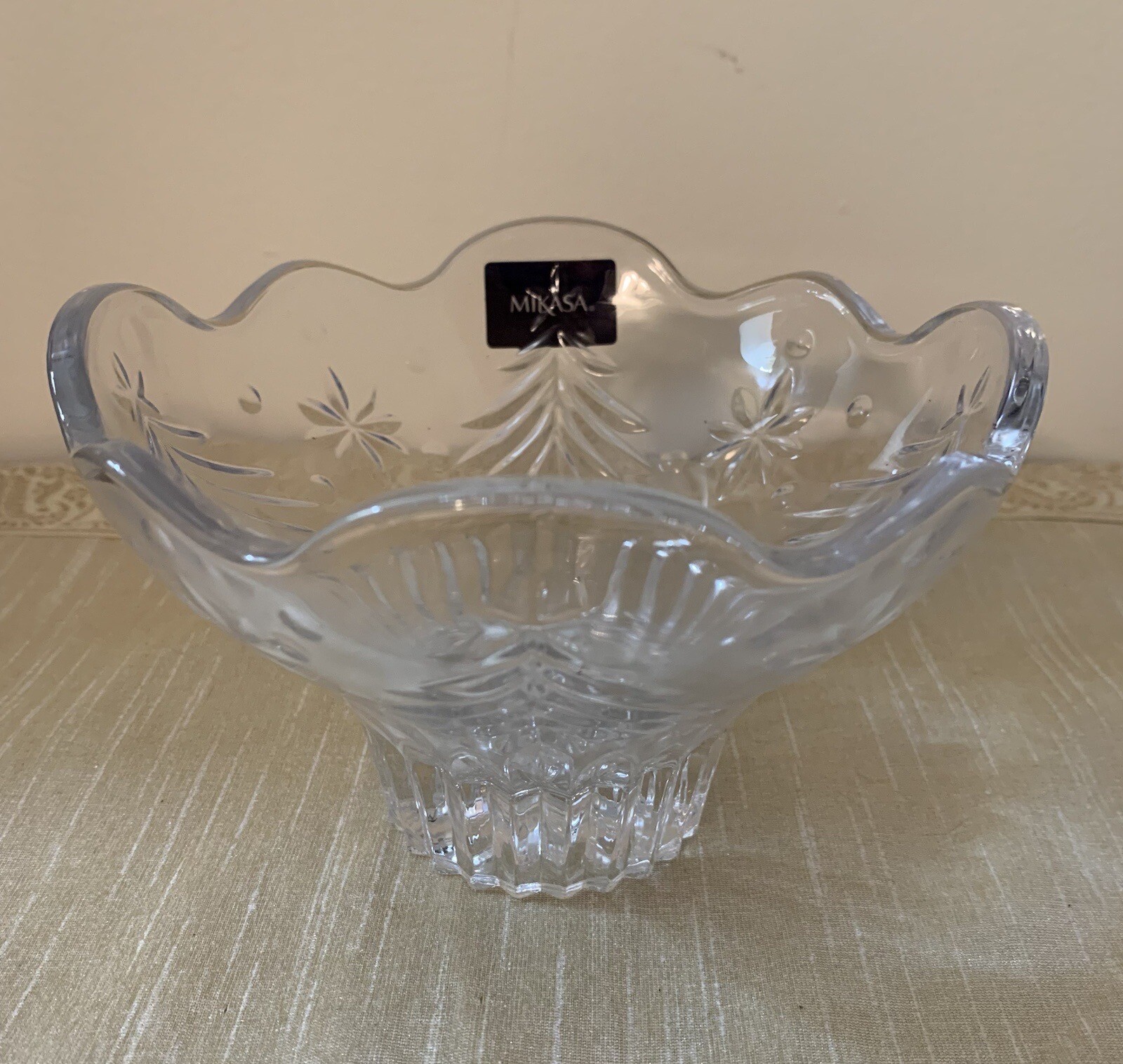 Mikasa Celebrations Crystal Footed 6” Bowl Christmas Tree Snowflakes
