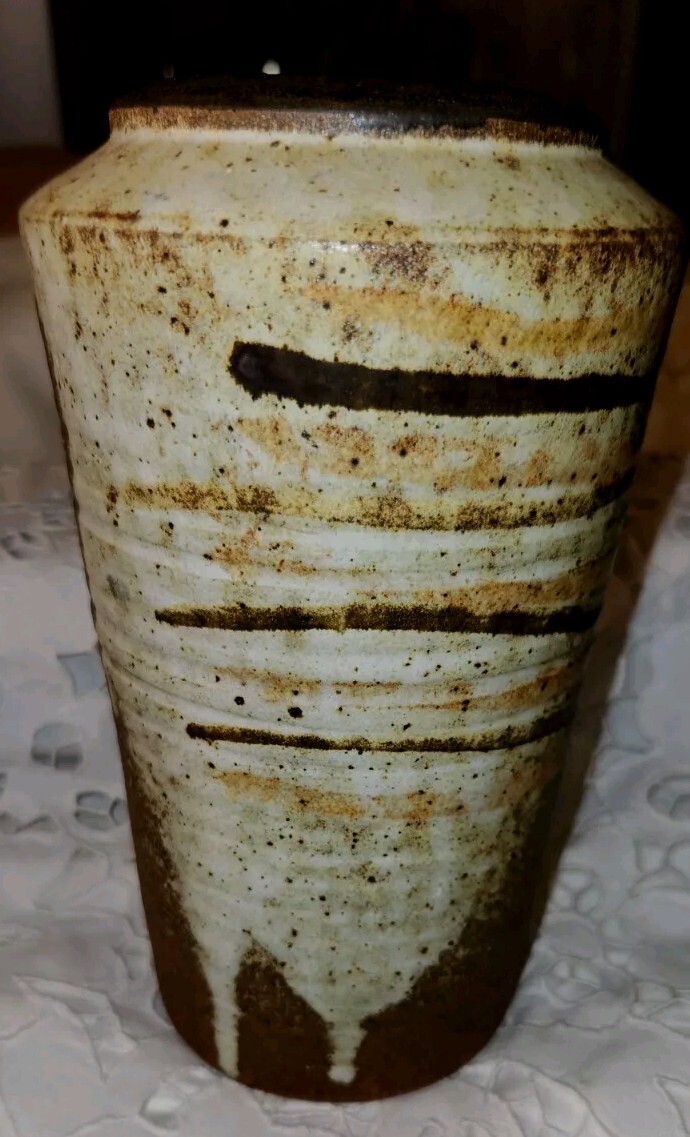 VTG.HANDTHROW VASE STONEWARE POTTERYRUSTIC ABSTRACT PATTERN 8″ H× 5″W SIGNED