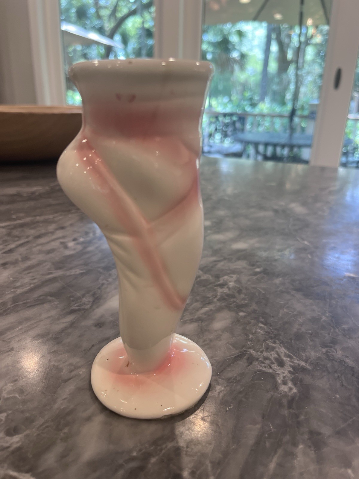 Ballet Slipper – White & Pink Swirl Ceramic Vase – Decorative Two-Tone Design