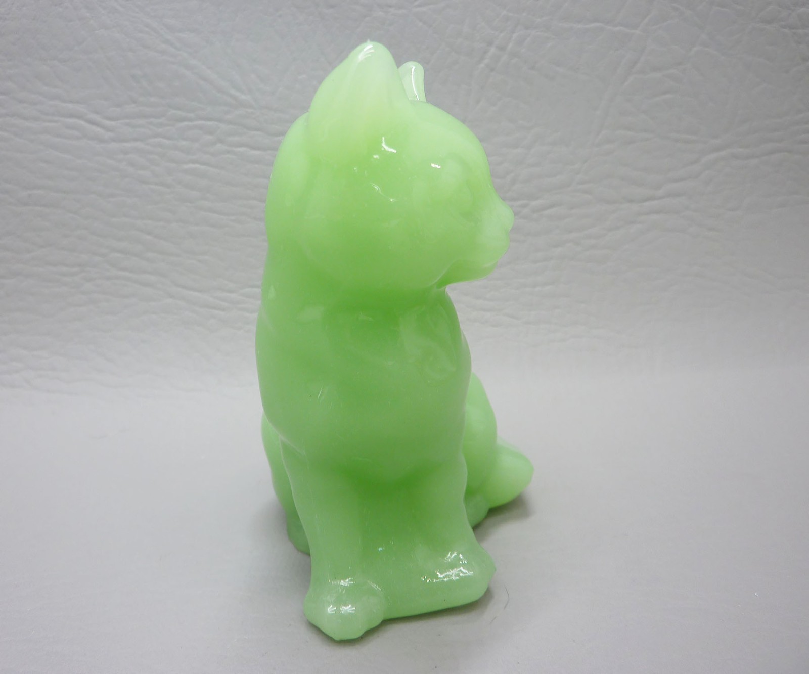 Vintage Unpainted Fenton Art Glass Sitting Cat Figurine in Jade Glass Ear Damage