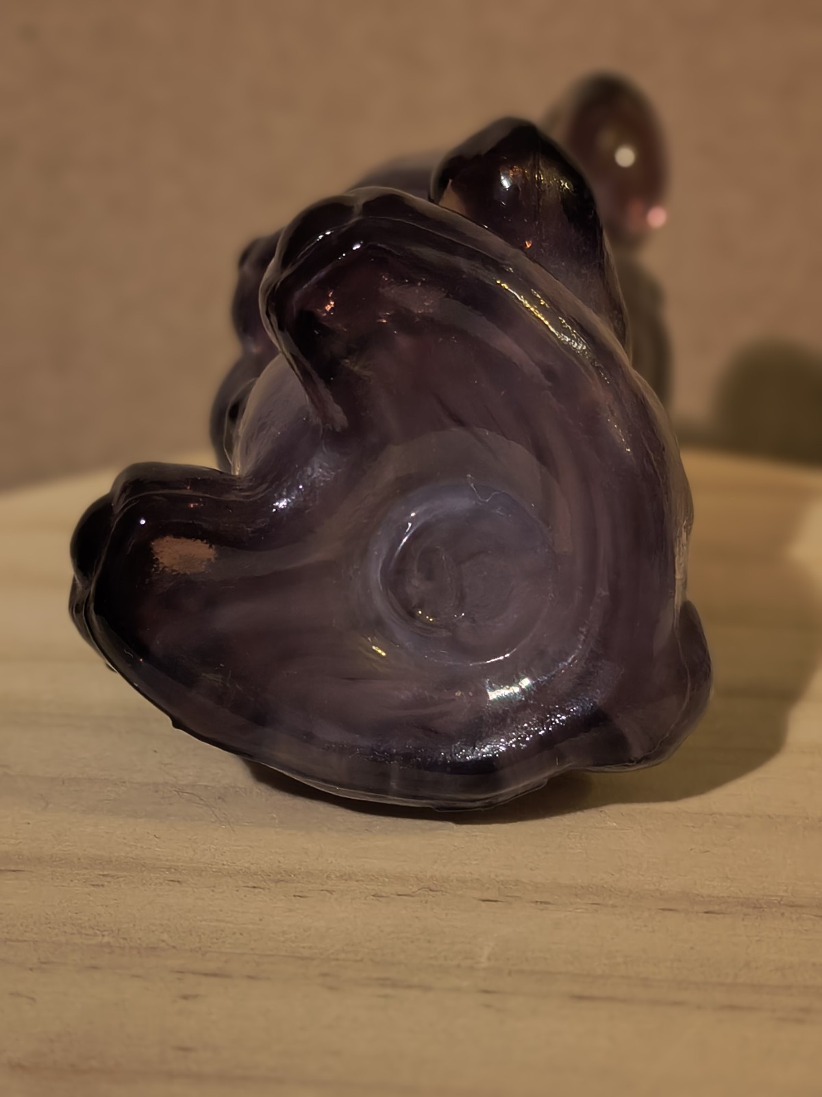 Boyd Art Glass Fuzzy the Bear In Plum #20 Made 10-21-1988 Signed BERNARD BOYD