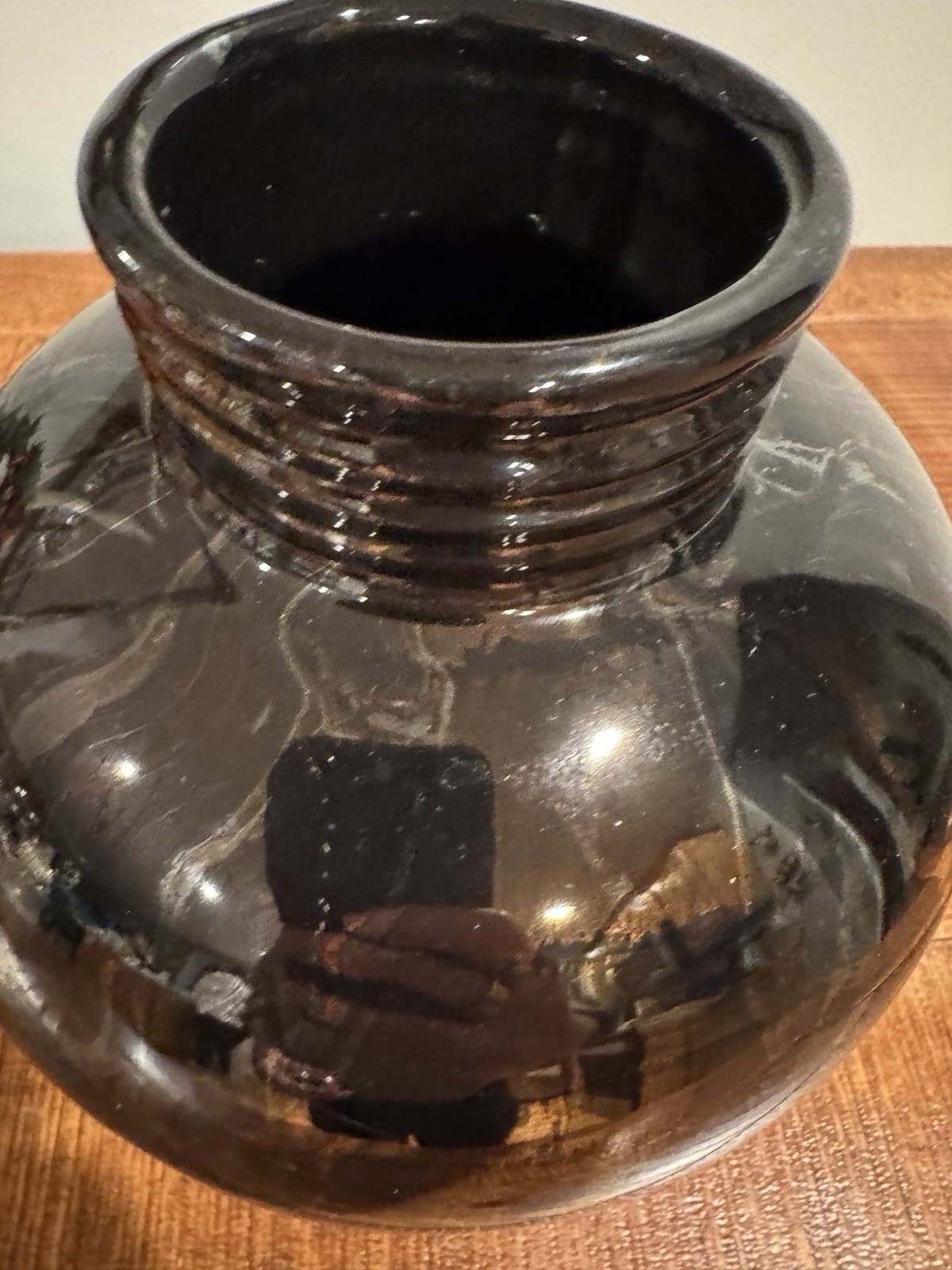 Vintage Haegar Black Gold Rounded Vase Approx 6”