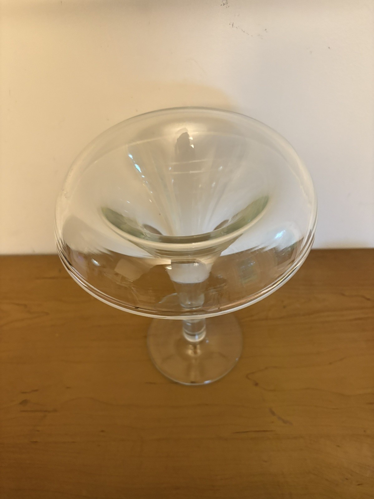 Clear 10” Clear Heavy Waterfall Mushroom Vase