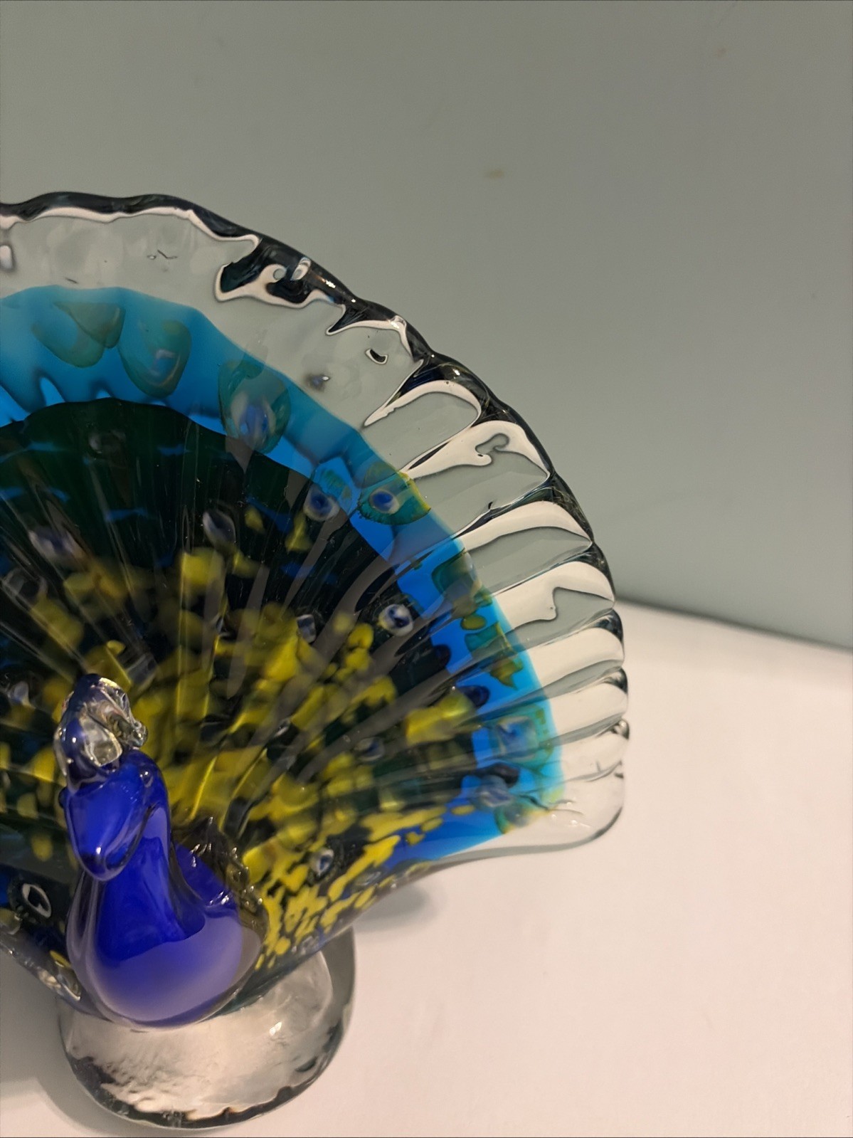 Hand Blown Art Glass Peacock Figurine Sculpture Fanned Feathers 7.5″