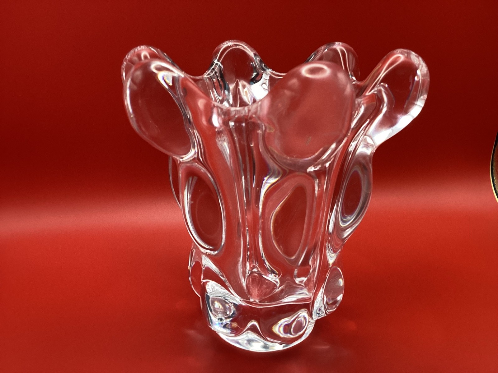 Art Deco Vintage Crystal Cascade Vase by Art Vannes le Châtel, France 5.5”