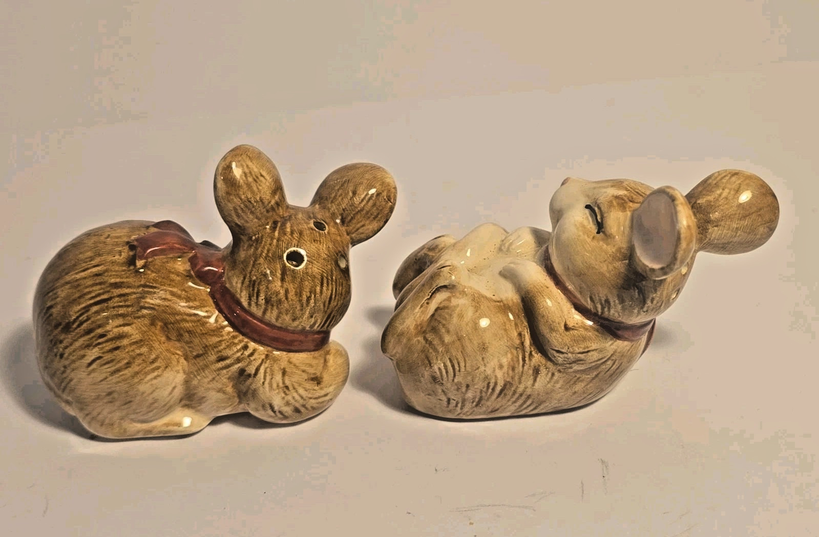 Fitz And Floyd “Not Even A Mouse” Christmas Salt and Pepper Set with Shoe Caddy