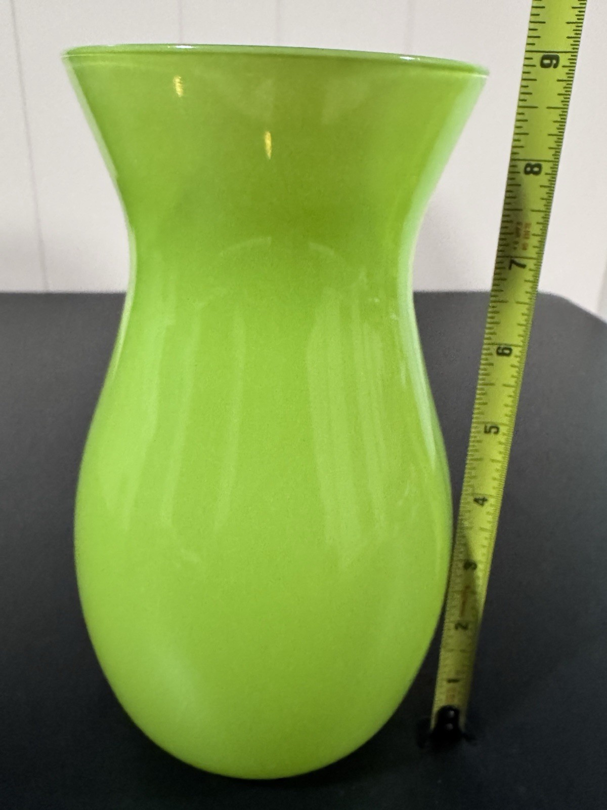 Unbranded Vase Lime Green Painted Vase Centerpiece Floral Arrangements 9”