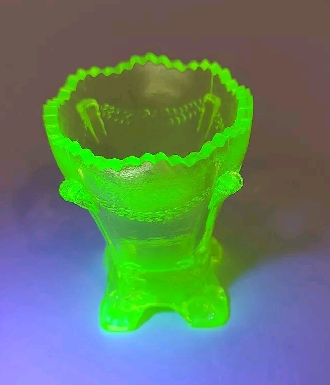 Boyd Art Glass Vaseline Colonial Drape Toothpick Holder Salt Ring NOS Excellent