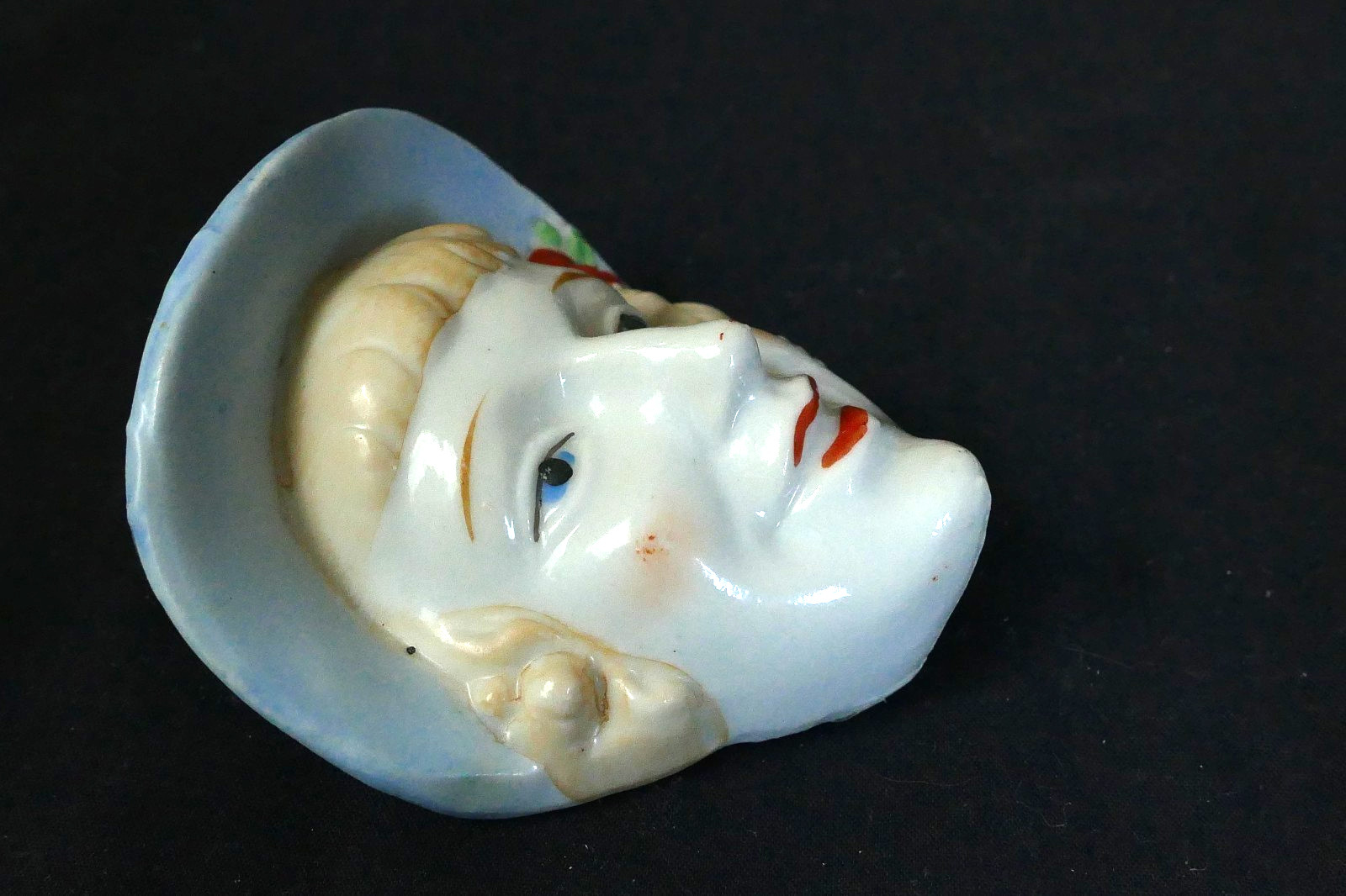 Vintage “Quality Guaranteed” Miniature Mini 3″ Head Vase Planter Wall Pocket #2