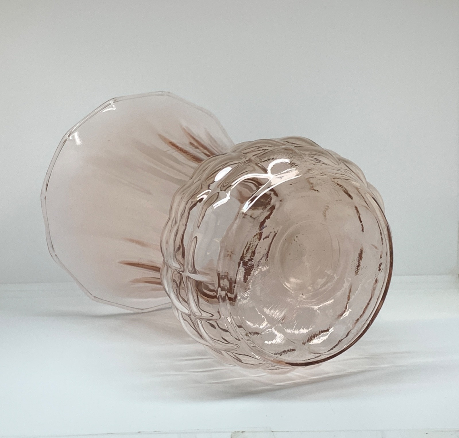 Anchor Hocking “Royal Pink” Pineapple Flared Vase 8 3/4″